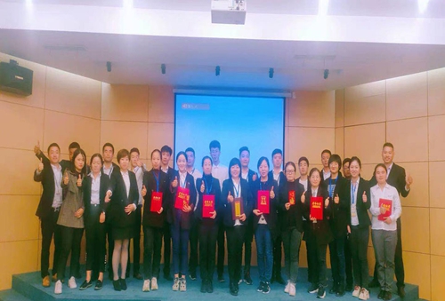 昱騰優秀員工丨榜樣的力量